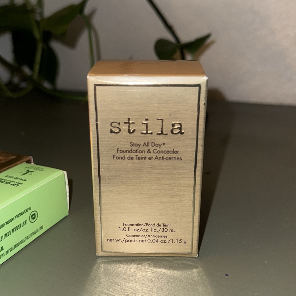 stila honey 8 stay all day foundation and  concealer - Picture 2 of 3